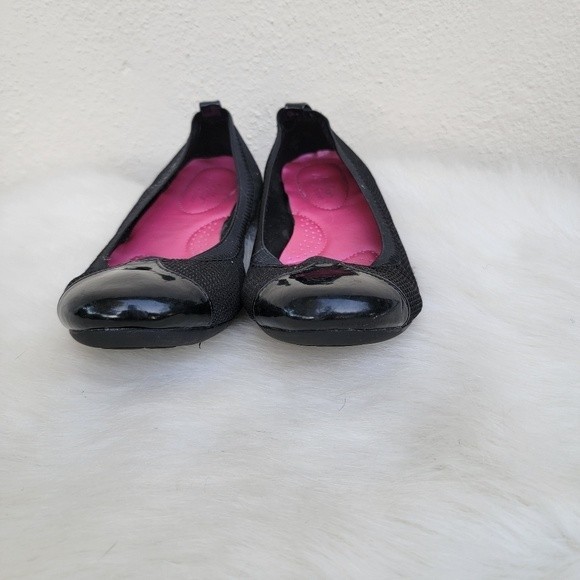 Dexflex Sport Women's Black Ballet Flat Patent Toe Mesh Shoes Size 6.5. - Picture 2 of 6